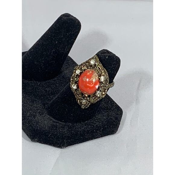Vintage Gold Ring Orangish Red Center Cabochon Clear Rhinestones Ornate Design - Picture 2 of 3